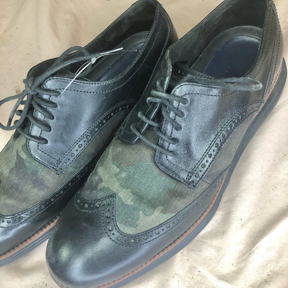 NWOT Men's Leather Green Camouflage Wingtip Lace-Up Dress Shoes Size 10